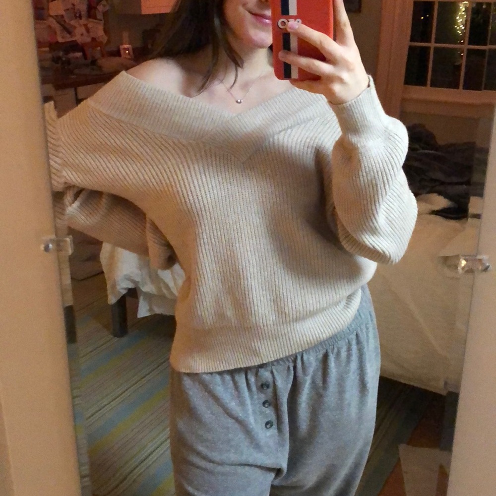 SOFT sweater - Picture 2 of 3